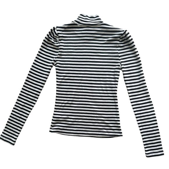 Splendid Parisan style black and white stripe long sleeve turtleneck with should - Picture 5 of 8